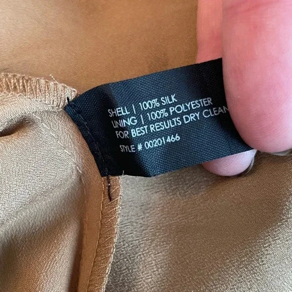 Club Monaco Dress Womens 12 Silk Nude Beige Smocked Flowy Neutral Minimal Boho - Picture 8 of 8